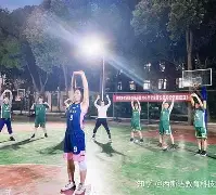 热血对决！国际比赛中球员们挥洒热血拼搏的简单介绍