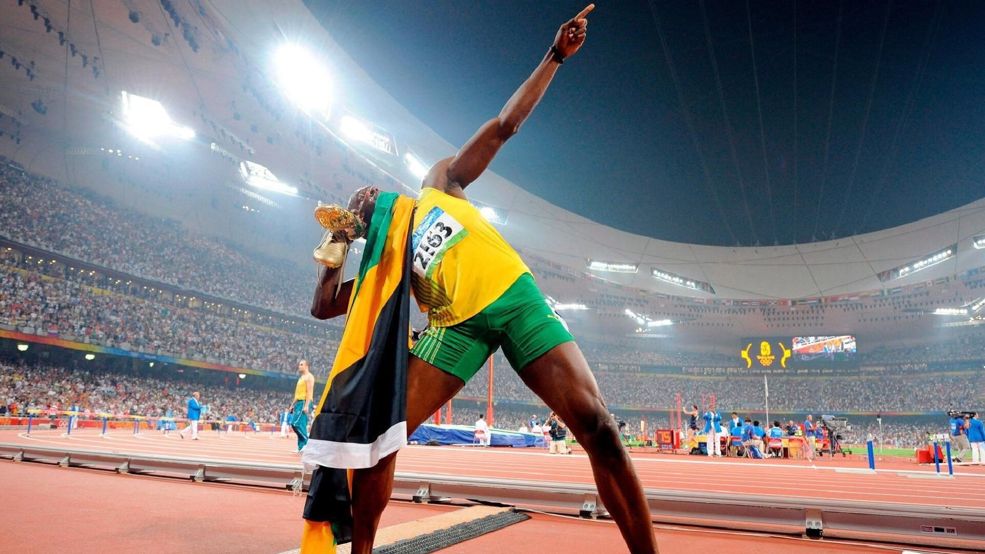 萨拉赫重返赛场,败北首场状态出色,湖人观众沸腾!赢得满堂喝彩