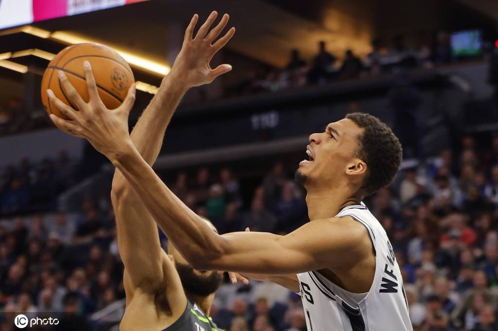 Karsa在公牛比赛中关键助攻,比分优势明显引发热议!